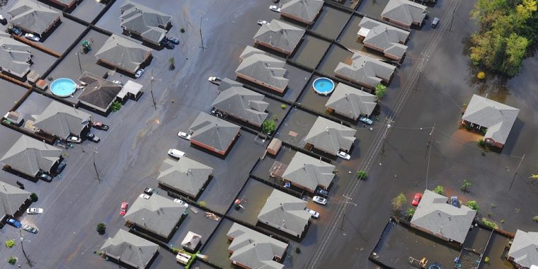 flood insurance Fayetteville AR